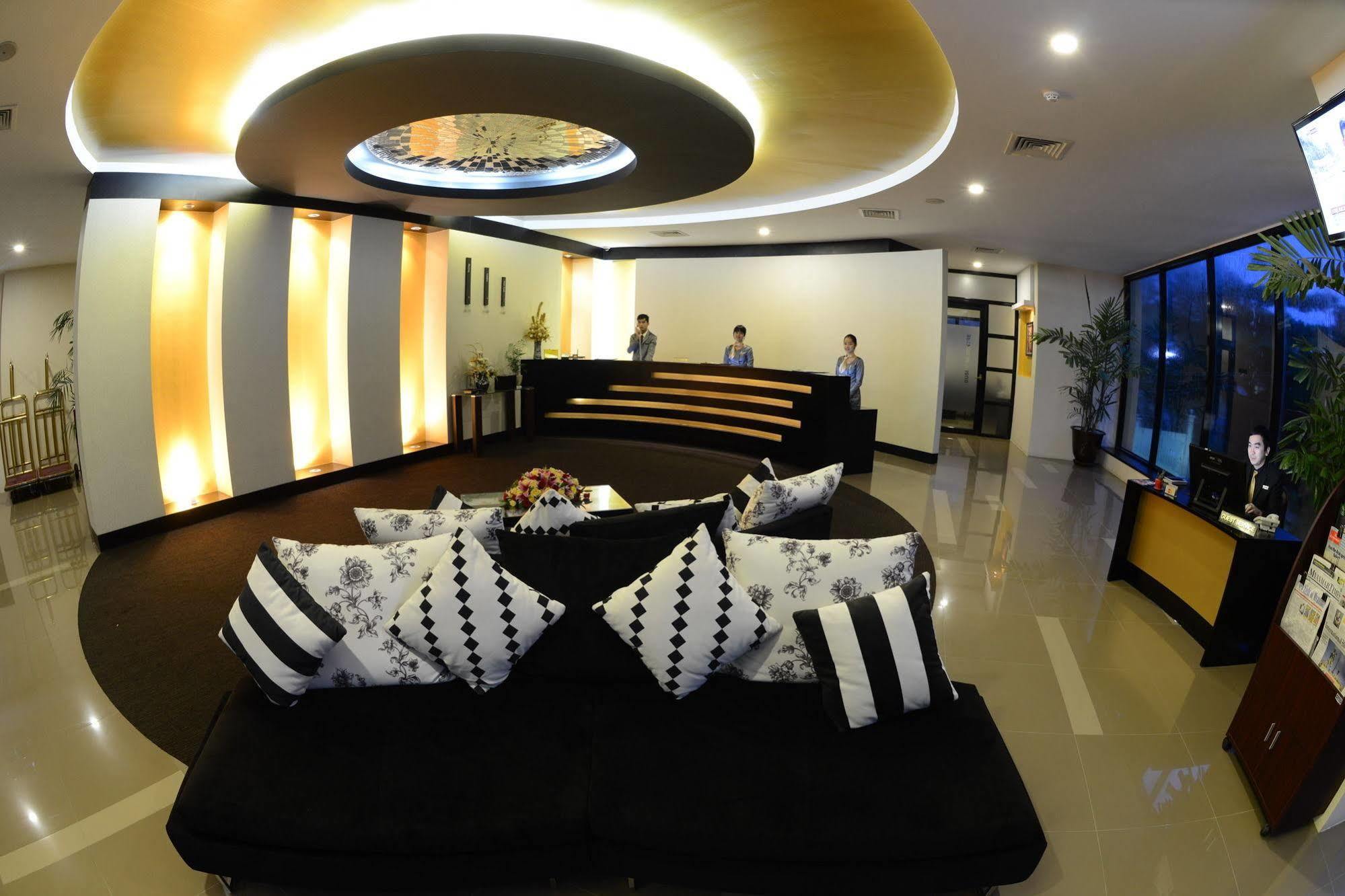 Avenue 64 Hotel Yangon Eksteriør bilde